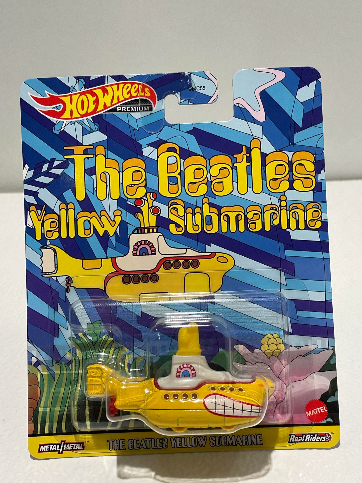 Beatles Yellow Submarine LED Leuchte, 11x8x17 Cm, Aus Polyresin – Inkl. USB-Kabel & Batterien, Offiziell Lizenziert