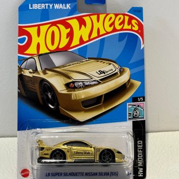 LB Super Silhouette Nissan Silvia S15 - Liberty Walk