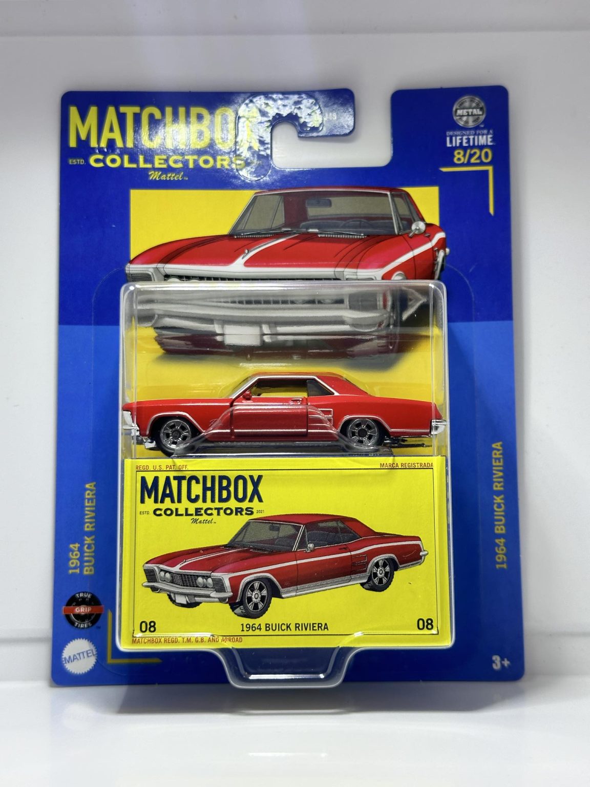 Matchbox 1964 Buick Riviera, Collectors 8/20 [red] main image 1