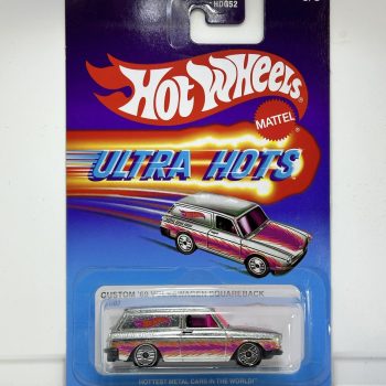 Custom '69 Volkswagen Squareback - Ultra Hots