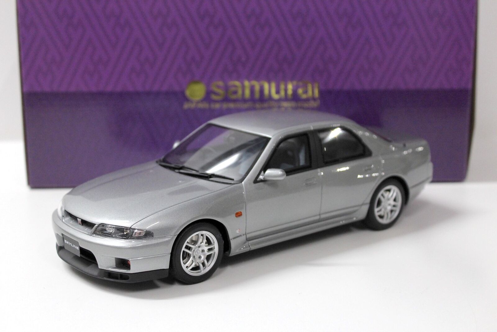 Miniature Nissan Skyline R32 GT-R Kyosho 1/18 pour pièces ou projet - Collection