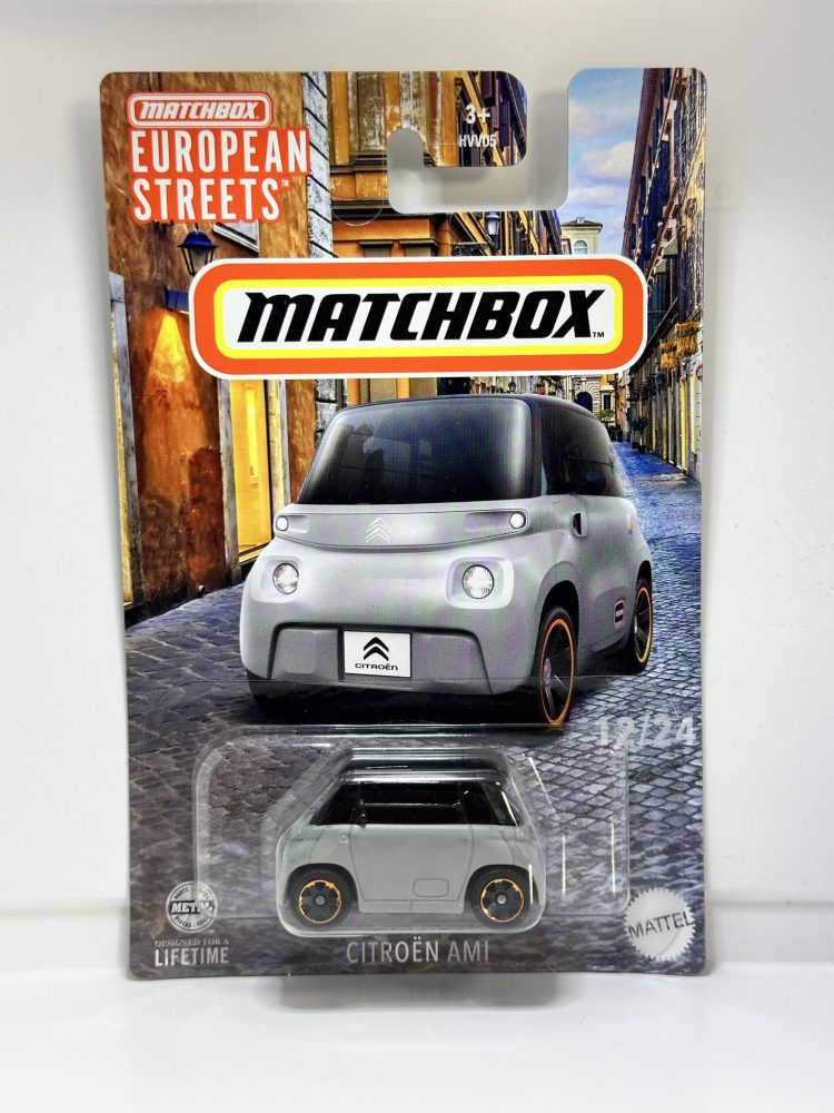 Miniatures. Les Renault Mégane E-Tech et Citroën Ami au 1/64