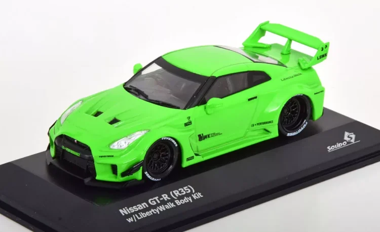 Nissan GT-R ( R35 ) LBWK · Distribution Diecast64