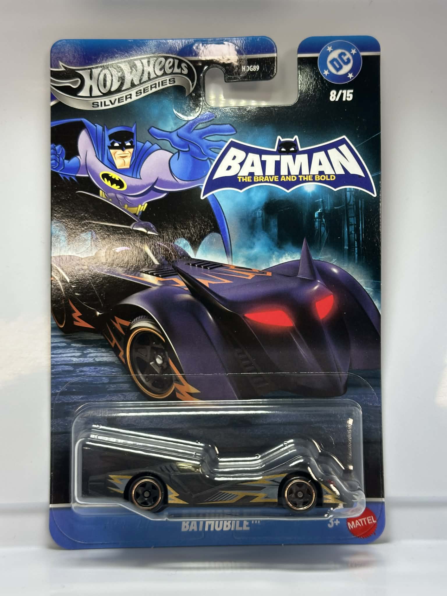 Batmobile - Batman · Distribution Diecast64