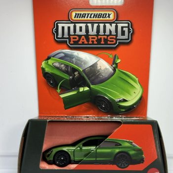 Porsche Taycan GTS Sport Turismo - Moving Parts